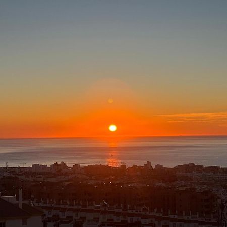 Peaceful Studio With Amazing Sea Views And Free Parking Benalmadena Ngoại thất bức ảnh