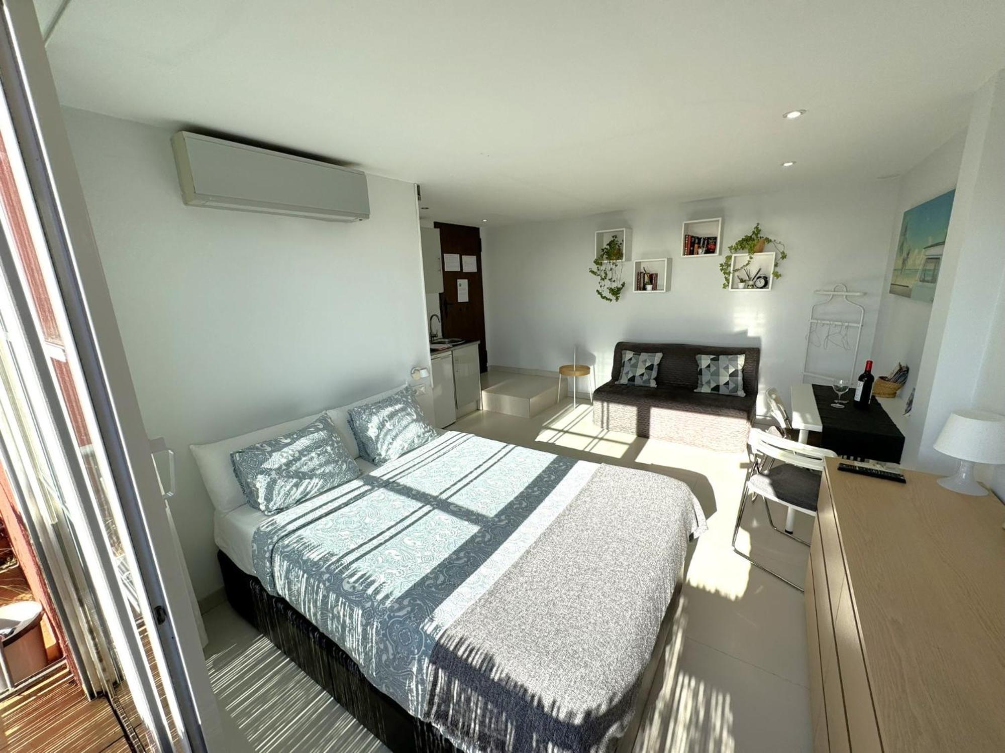 Peaceful Studio With Amazing Sea Views And Free Parking Benalmadena Ngoại thất bức ảnh